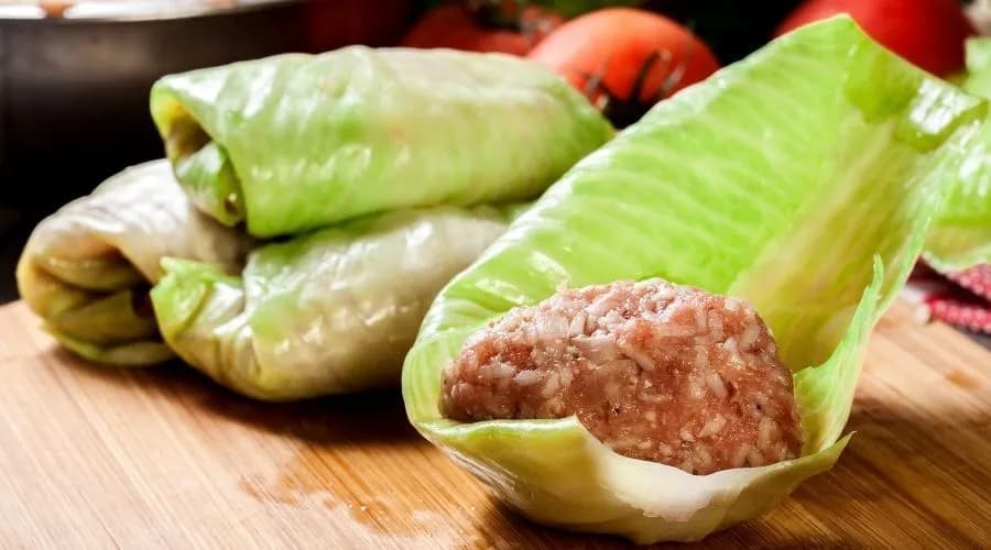 Co zrobić z ugotowanej kapusty? 10 smacznych przepisów, które zaskoczą